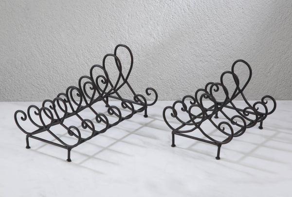 Baldwin Metal Plate Stand